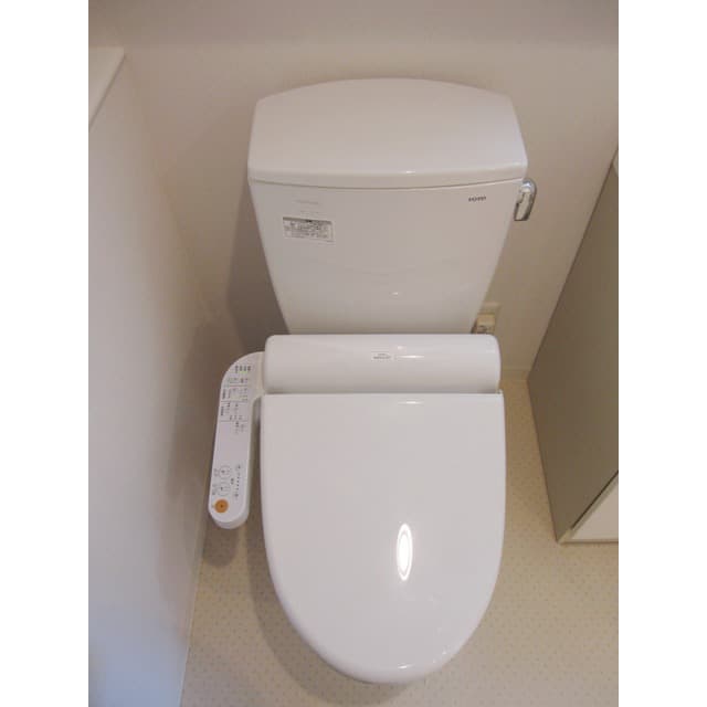 Room image 10