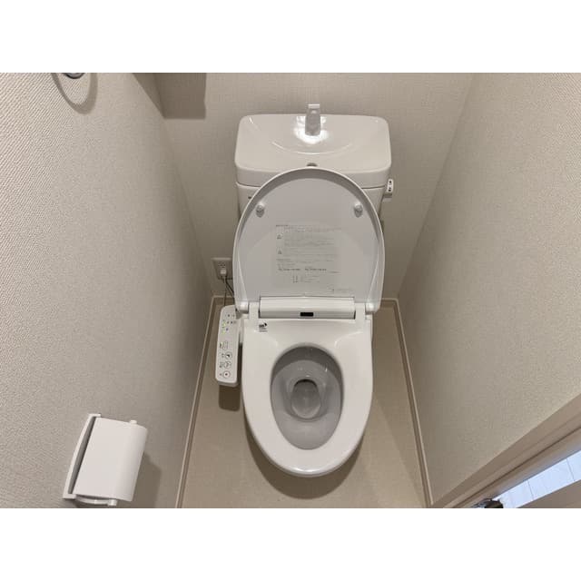 Room image 11