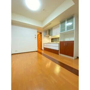 Room image 16
