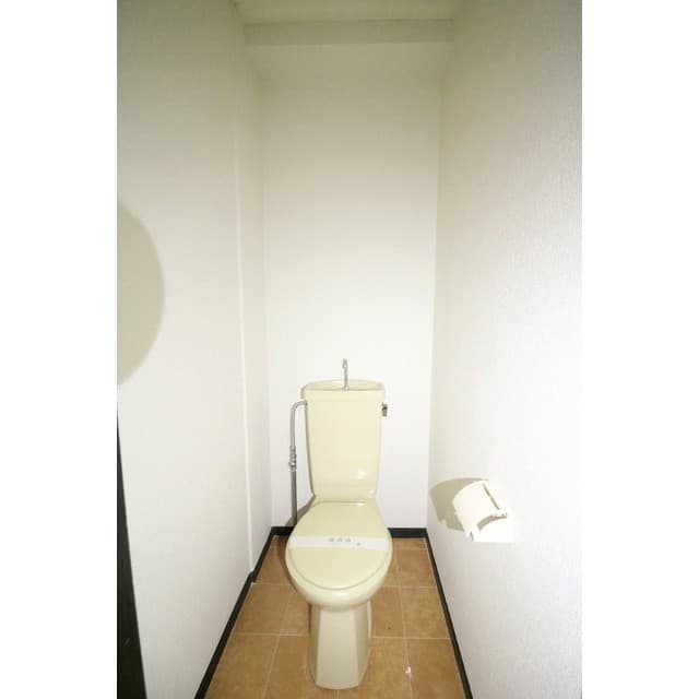 Room image 11