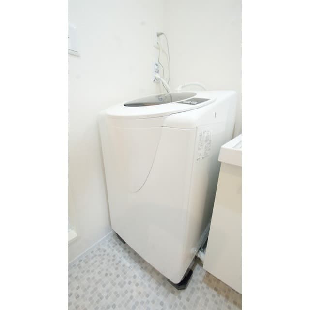 Room image 11