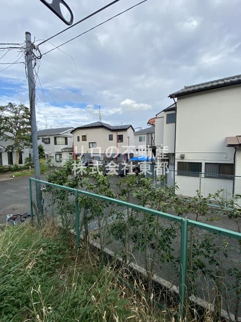 Room image 12