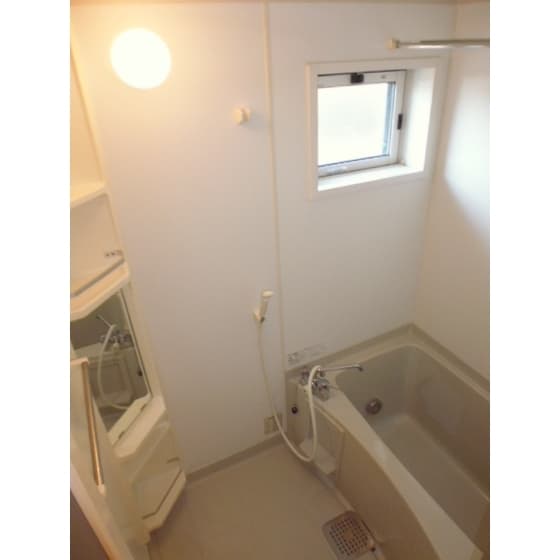 Room image 10
