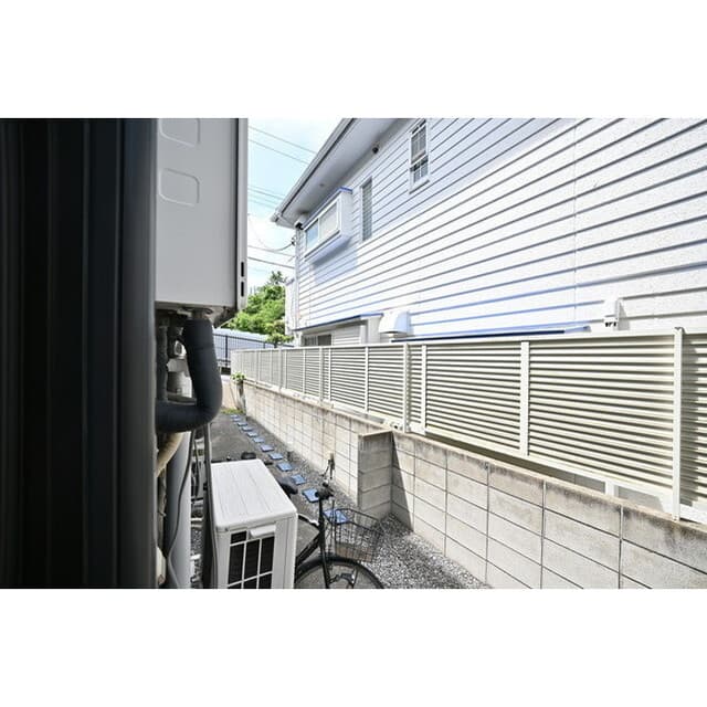Room image 16
