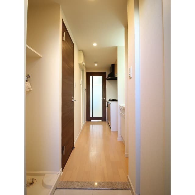 Room image 14