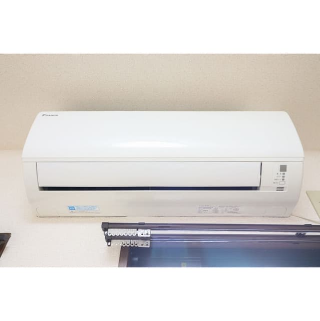 Room image 12