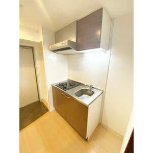 Room image 13