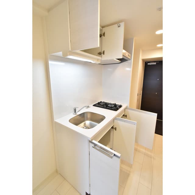 Room image 8