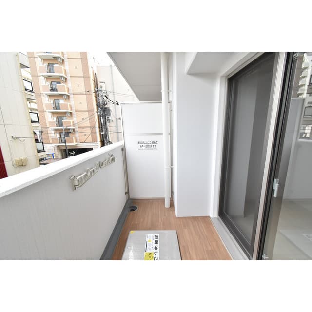 Room image 15
