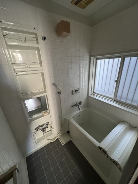 Room image 9