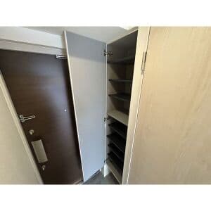 Room image 15