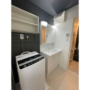 Room image 10