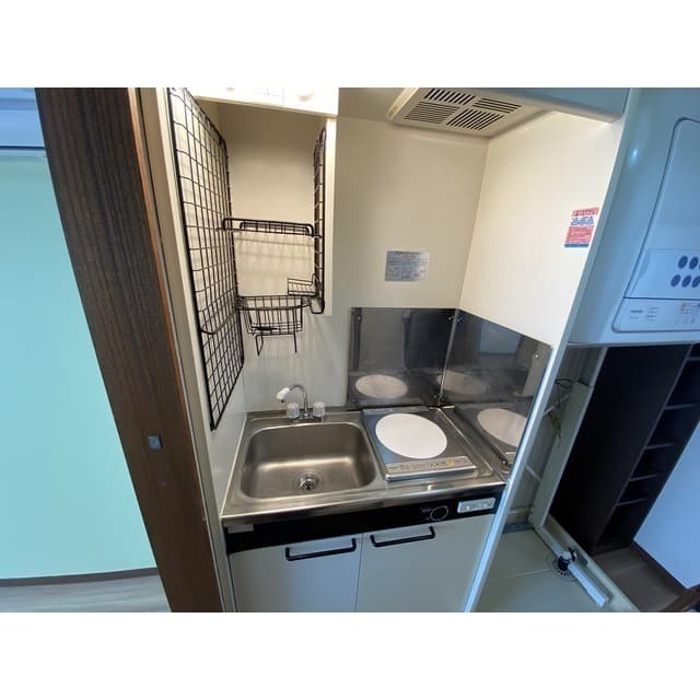 Room image 11