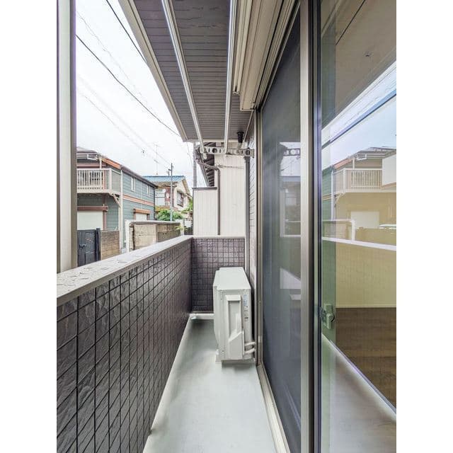 Room image 13