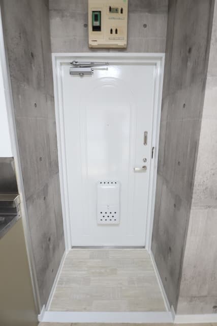 Room image 11