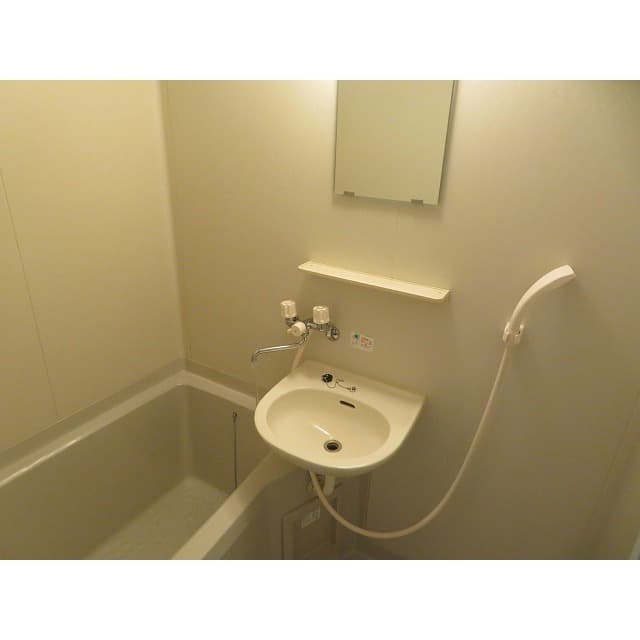 Room image 12