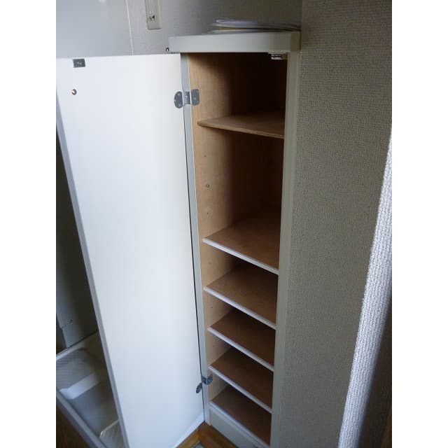 Room image 13