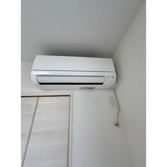 Room image 15