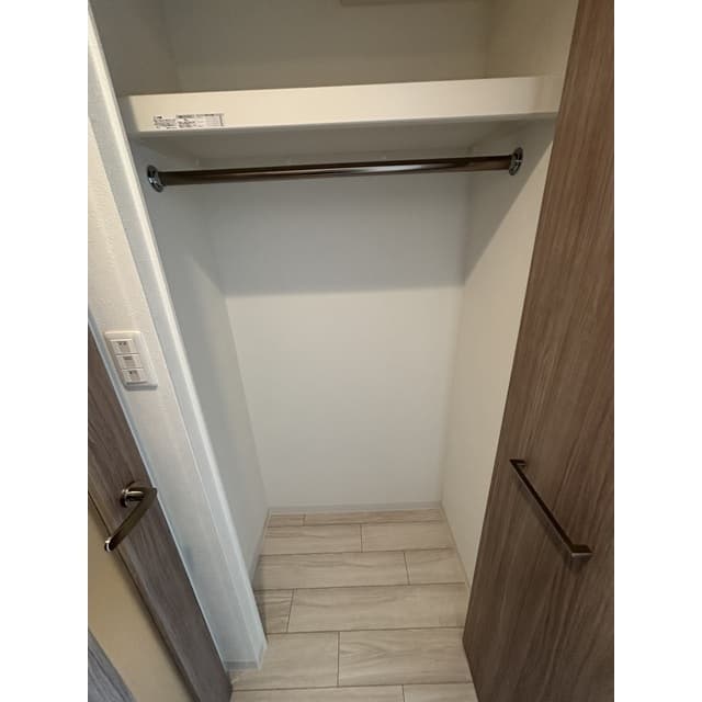 Room image 14