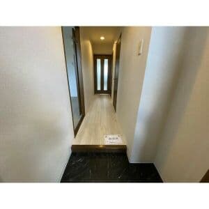 Room image 16