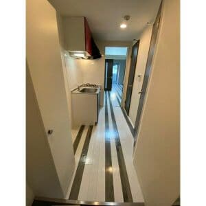 Room image 8