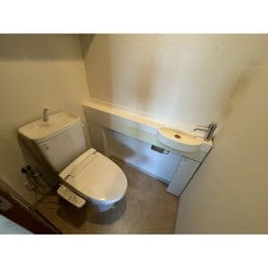 Room image 16