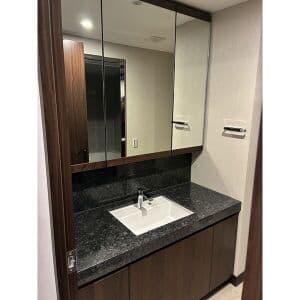 Room image 15