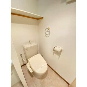 Room image 11