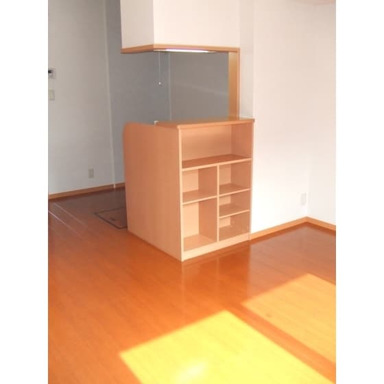 Room image 8