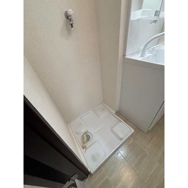 Room image 13