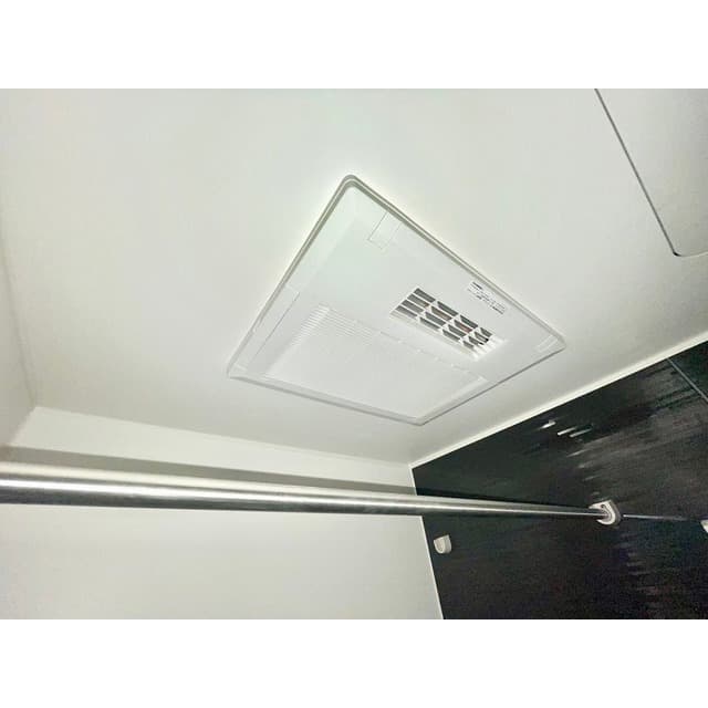 Room image 14