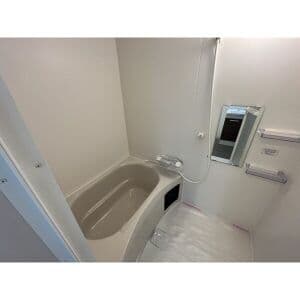 Room image 9
