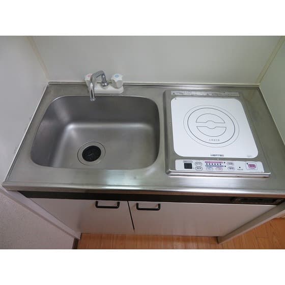 Room image 16
