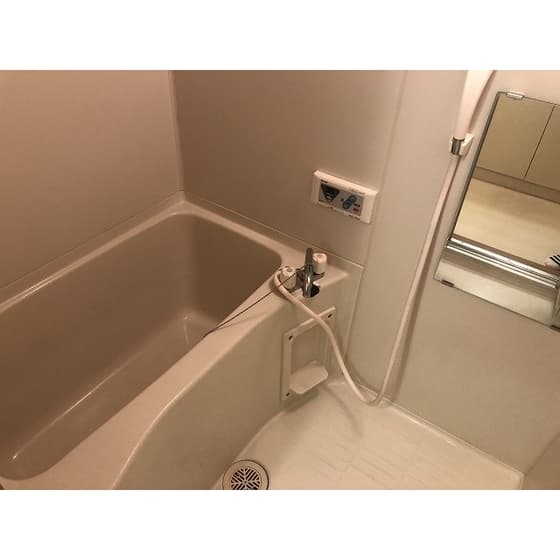 Room image 12