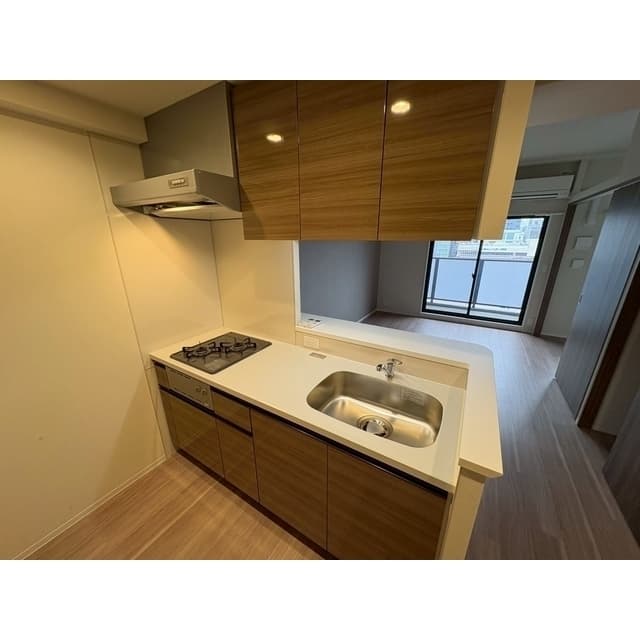 Room image 9