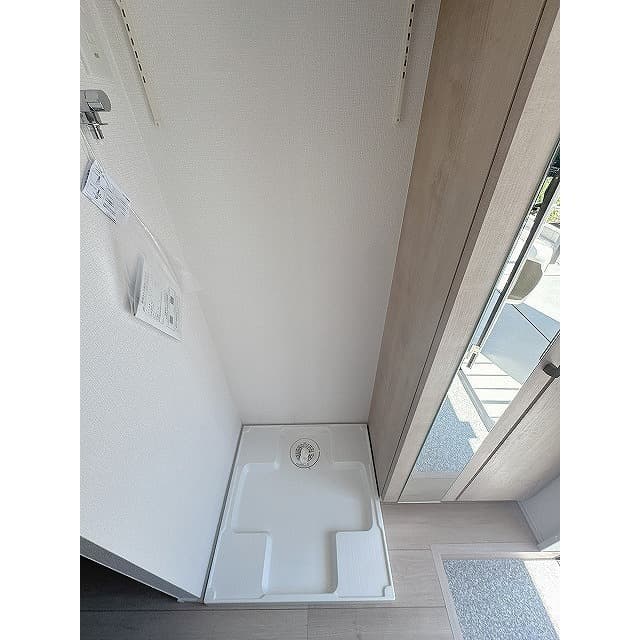 Room image 16