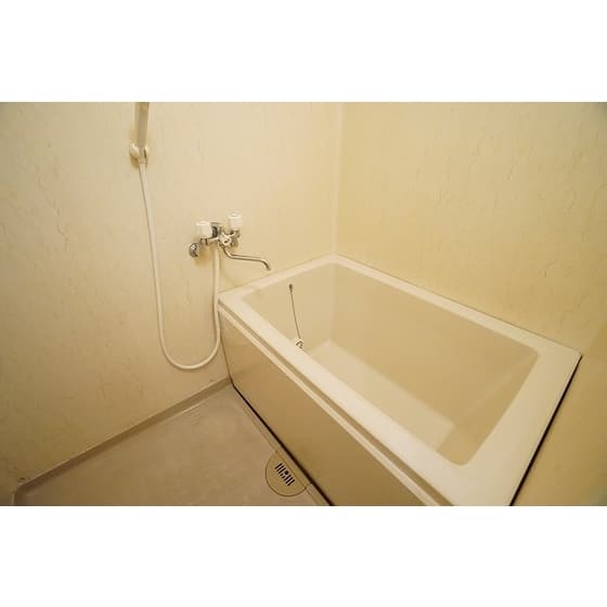 Room image 13