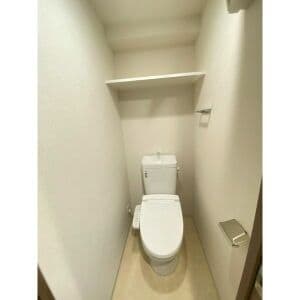 Room image 16