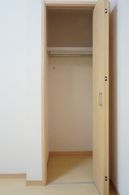 Room image 16