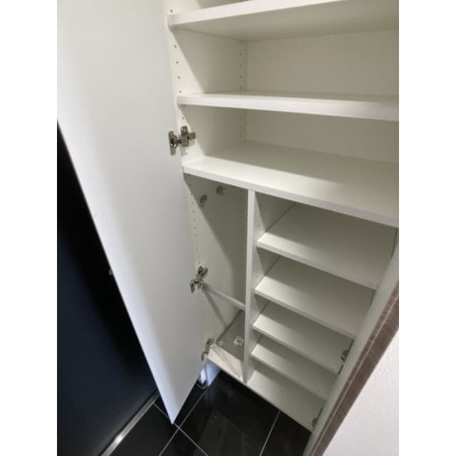 Room image 13