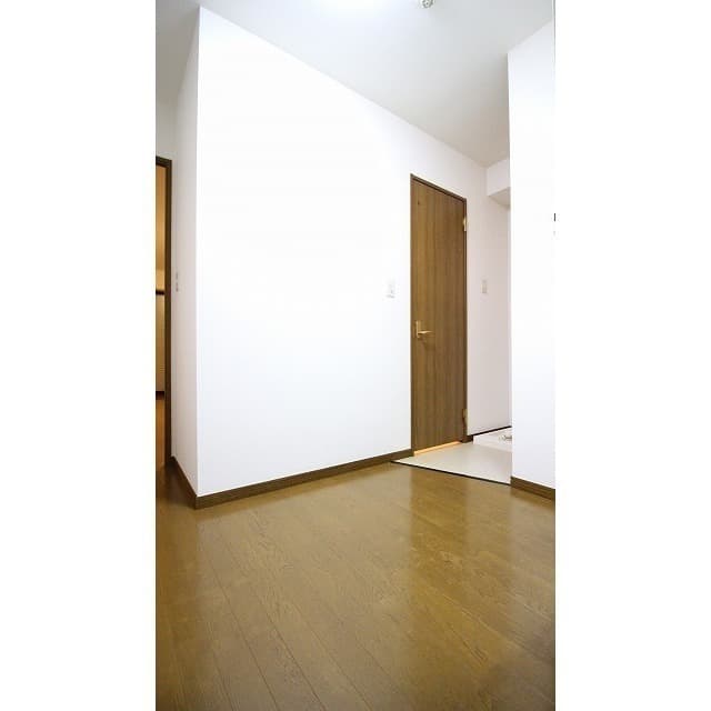 Room image 14