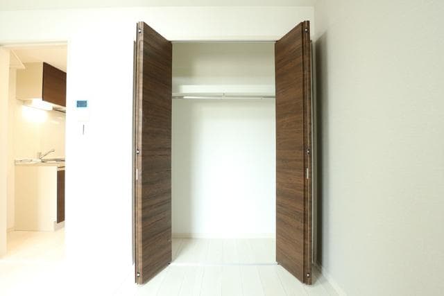Room image 13
