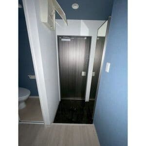 Room image 15