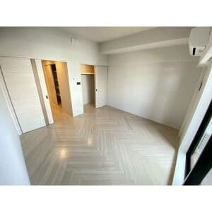 Room image 14