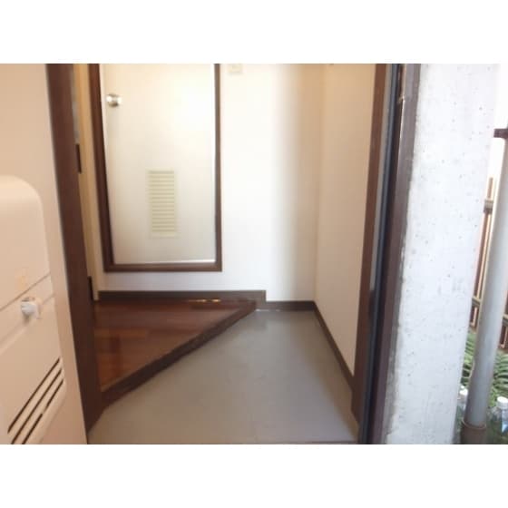 Room image 16