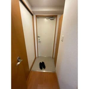 Room image 11