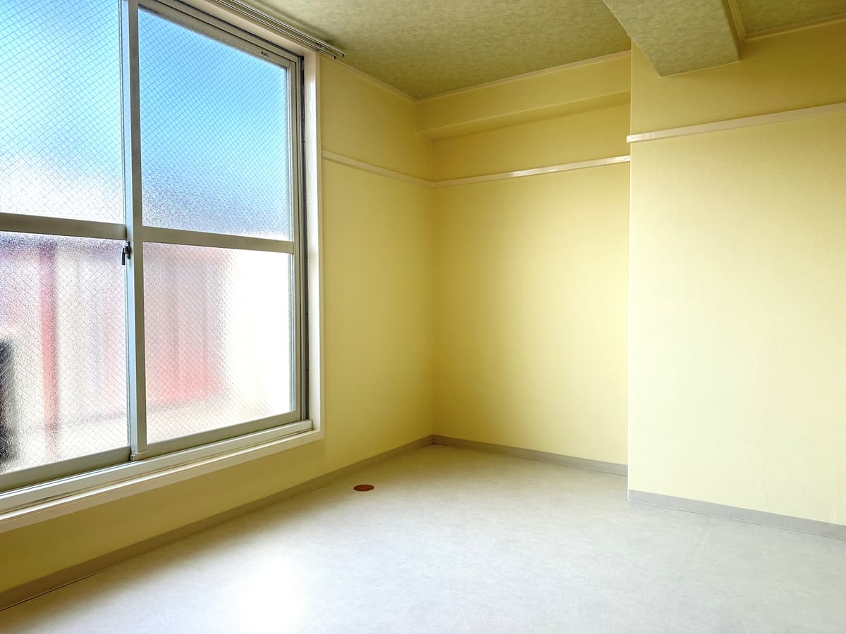 Room image 11