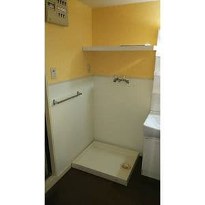 Room image 13