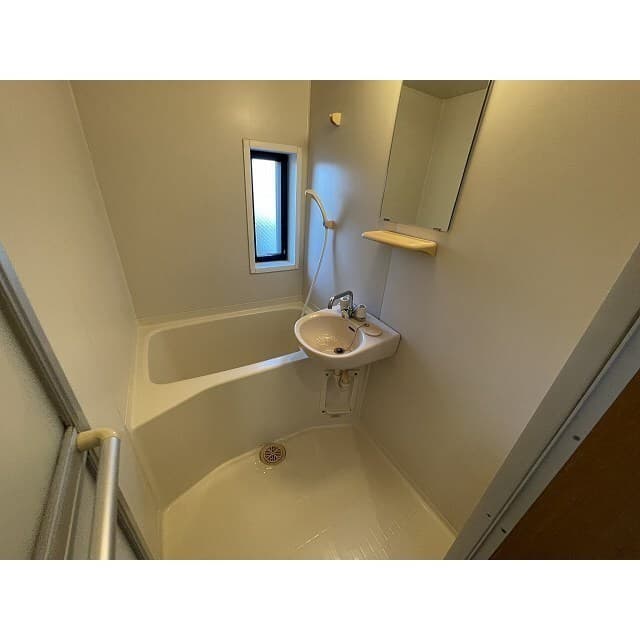 Room image 12
