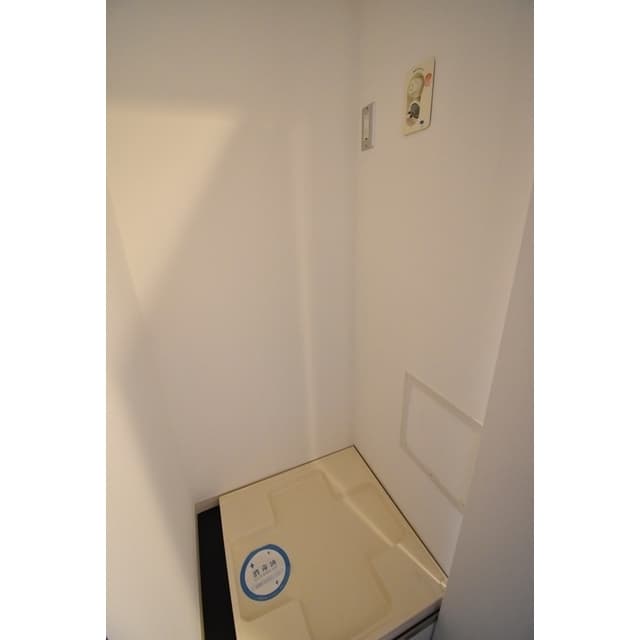 Room image 15